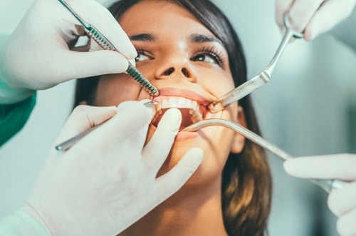 סוגי טיפולי שיניים לא פולשניים